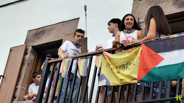 Abuztua bestak ospatuz borobildu dute legasarrek