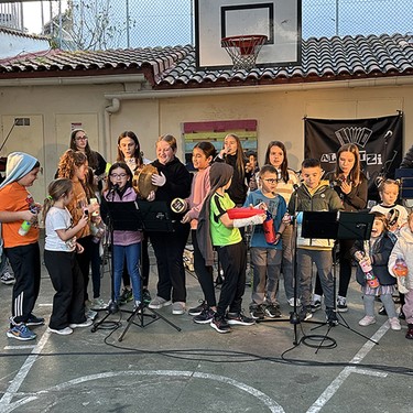 Haurrentzat instrumentu tailerra eta erromeria parte hartzailea Arantzan