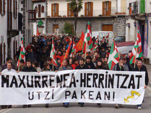 Ehundaka lagunek "Maxurrenea herrintzat" eskatu zuten larunbatean Leitzan