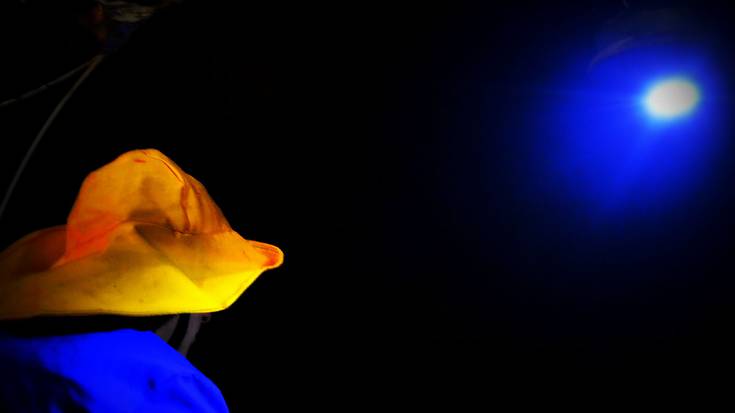 Mairu antzerki tailerrak otsailaren 27an estreinatuko du azkenean ‘Iluntzen’ antzezlana