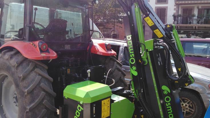 Sasiak mozteko makina berria erosi du Baztango Udalak