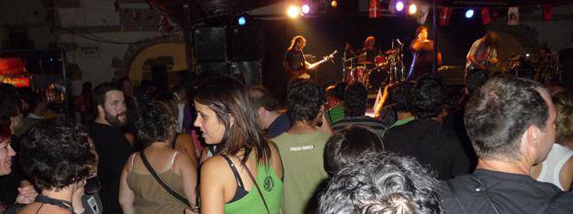 Dena prest dago larunbat honetan eginen den Arantza Rock jaialdirako