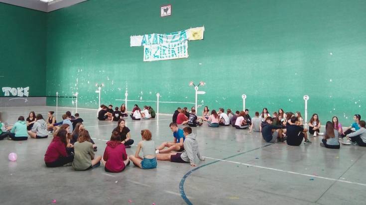 Salto! udaleku ibiltariarekin bat egin dugu