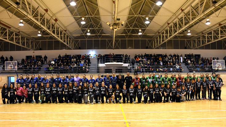 Euskal Herriko bi eskubaloi talde onenek Elizondon jokatu dute asteazken honetan