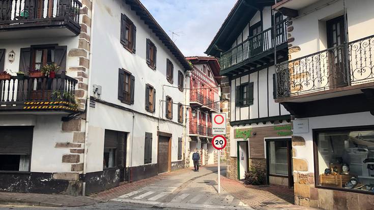 Legia karrikan baimendutako ibilgailuak bakarrik sartu ahal izanen dira urriaren 4tik aitzinera