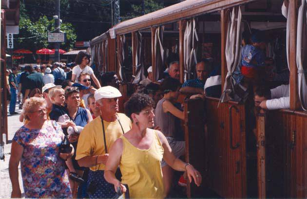 90 urte bete ditu Larrungo Tren ttipiak 