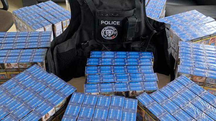 Donezteben bizi den gizon bat atxilotu dute, Iparraldera migratzaileak eraman eta tabako-kontrabandoa egiteagatik