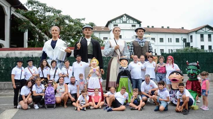 «Zein polita den haurren aurpegian ilusioa ikustea»