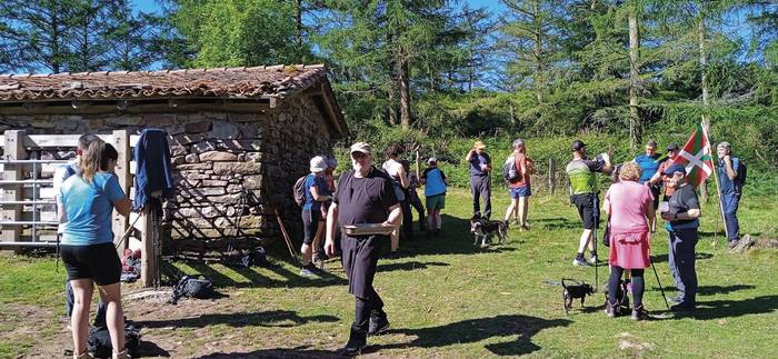 Sara Oinez mendi ibilaldia antolatu du Har Hitza elkarteak ekainaren 22rako