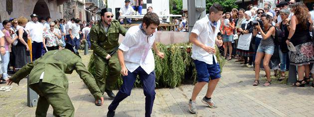 Baztandarren Biltzarraren kartel lehiaketako lanak apirilaren 11rako aurkeztu behar dira
