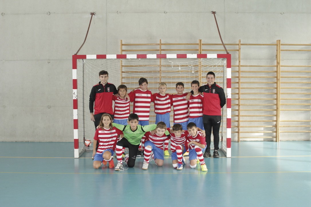 Aurrerak izan ezik futbol talde nagusi guztiek garaipenak lortu dituzte