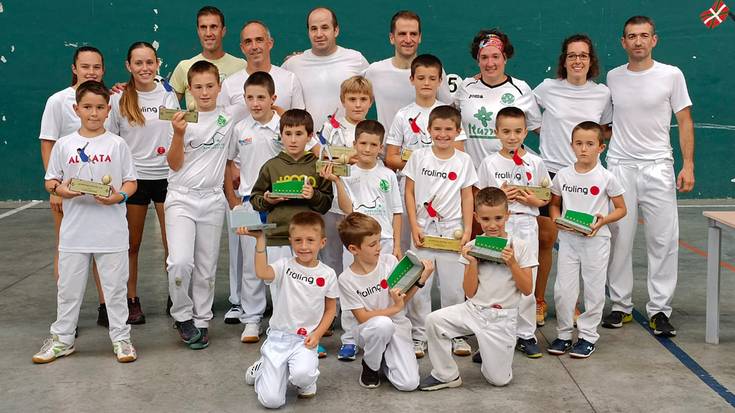 Herriko bestei begira, aurten ere pilota txapelketa paratu dute martxan Arantzan