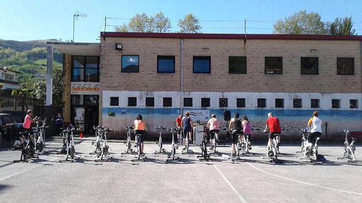 Lan deialdia eta lan poltsa ireki ditu Berako kiroldegia kudeatzen duen Sastrako udal enpresak