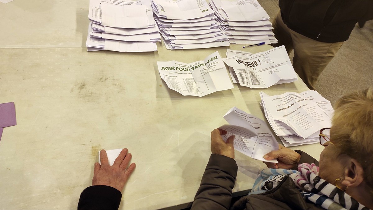 Martxoaren 15ean eta 22an iraganen dira Ipar Euskal Herrian herriko bozak