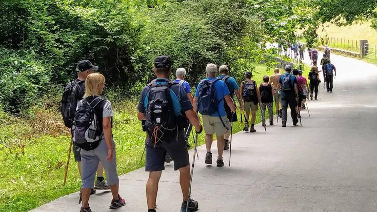 Urdazubi eta Zugarramurdi inguruan ibili da Arkupeak mendizale taldea