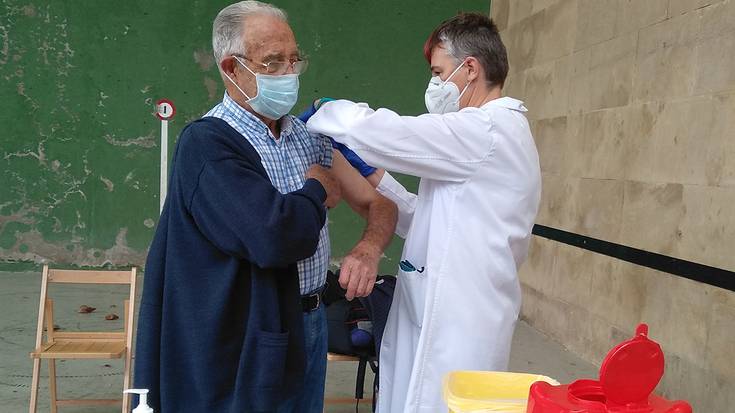 Gripearen kontrako txertoa paratuko dute gaur Zubietan