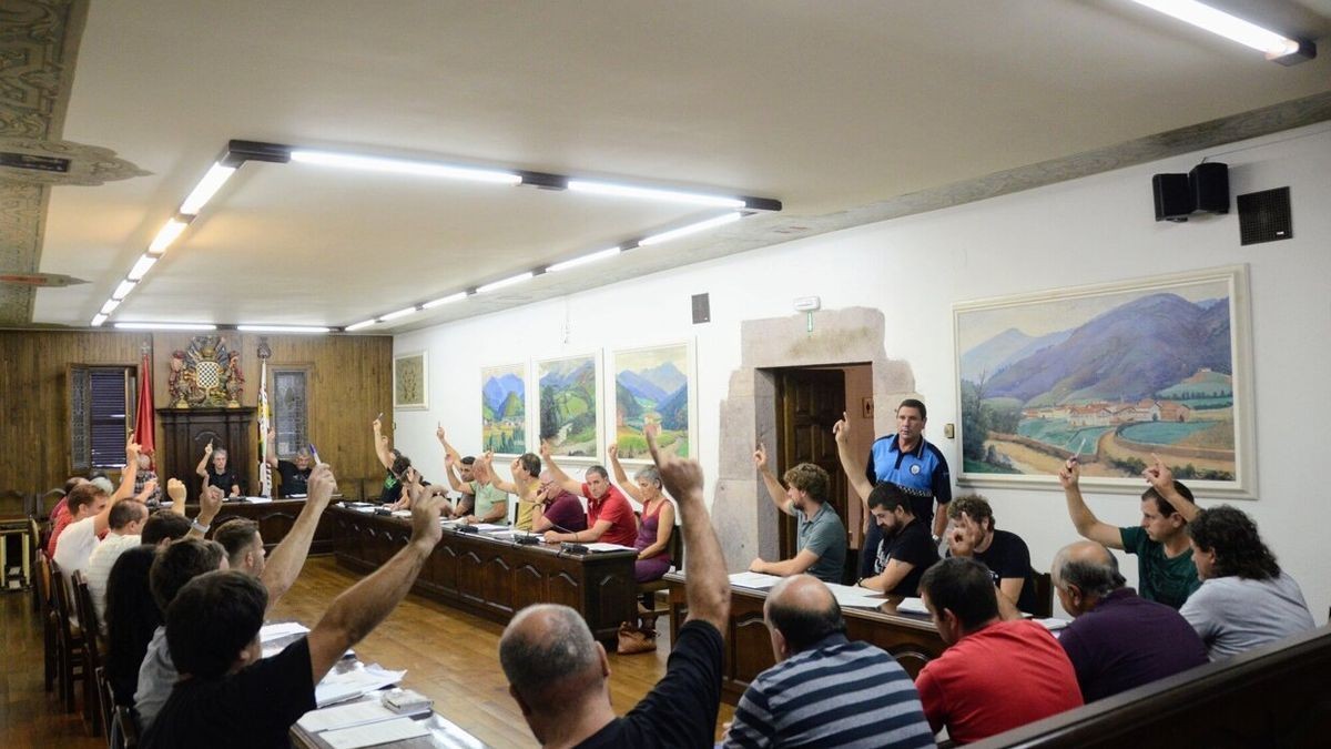 Baztango Gero Baik Erdizko galdeketaren mozioan Olabe parlamentariaren aipamenak kentzea eskatu du