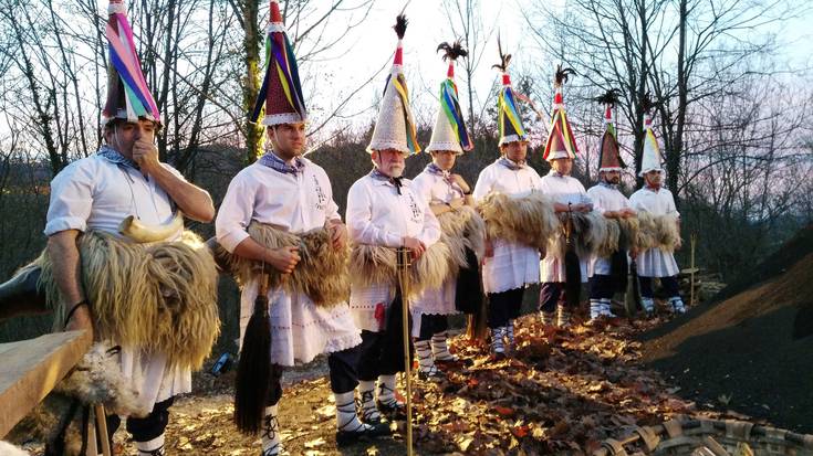 Zubietako joaldunak Kantabriako maskarada topaketara joanen dira