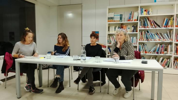 Emakumeak politikan: aukerak, trabak eta erronkak