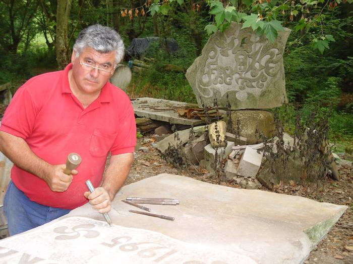 Sarako oroimena bideoen bidez ezagutzera emanen dute lezeetan urrian