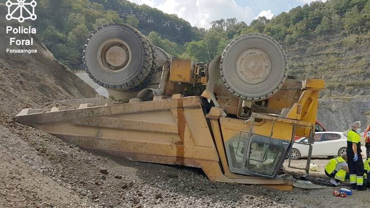 Igantziko harrobian langile bat hil da lan-istripuan