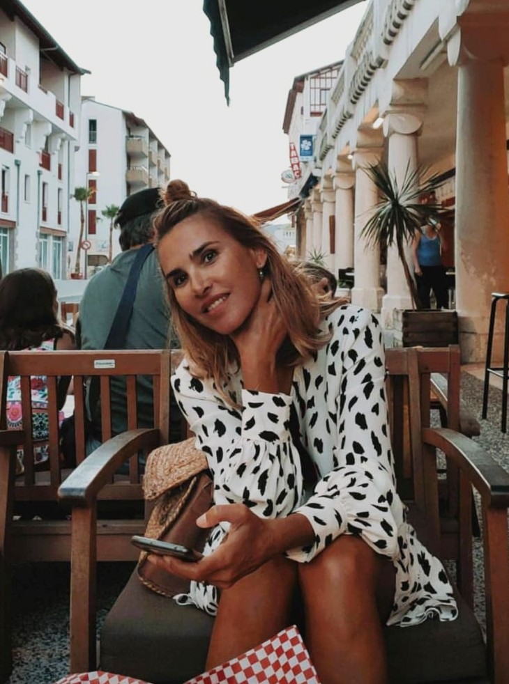 «Web orri eta sare sozialak beste erakusleiho bat dira»