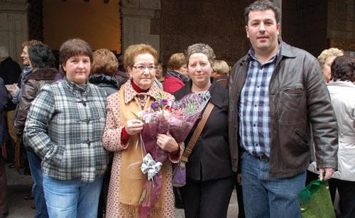 Dolores Sarratea Santa Luzia eguneko omendua  