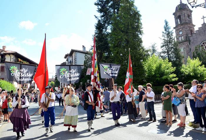 Zigako orgak eskuratu du Baztandarren Biltzarreko desfileko lehenengo saria 