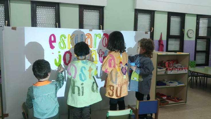 Euskara sustatzeko Erabiliaz ariketa abian da Baztango hainbat ikastetxetan