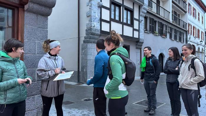 54 mendizalek hartu dute parte Lesakako San Antonerako ibilaldi arautuan