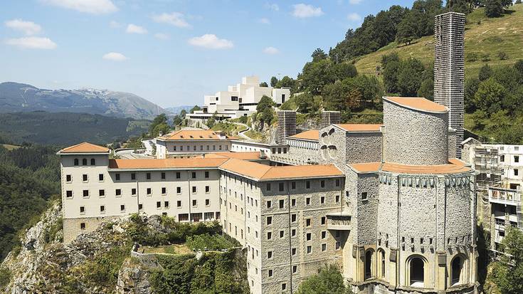 Arantzazura irteera eginen du Arkupeak elkarteak irailaren 4an