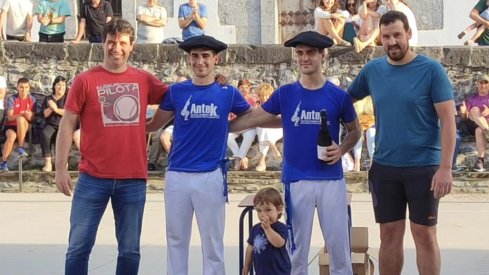 Leitzako Plazako Pilota txapelketako finala gaur arratsaldean jokatuko dute