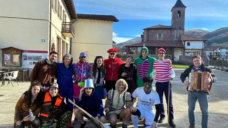 [ARGAZKIAK] Bikain joan dira Elbeteko inauteak