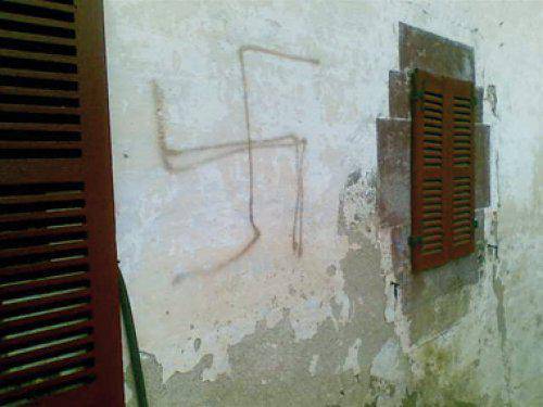 Pintada faxista Aurtitzen