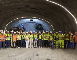 Belateko tunel berriaren bi ahoak elkartu dituzte