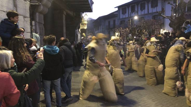 Zakuzaharrak izanen dira protagonista Lesakan inauterietako igandean