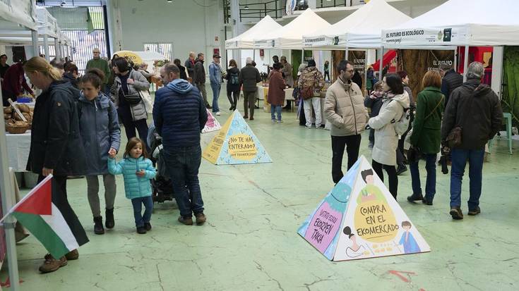 Ekomerkatuak sei urte bete ditu