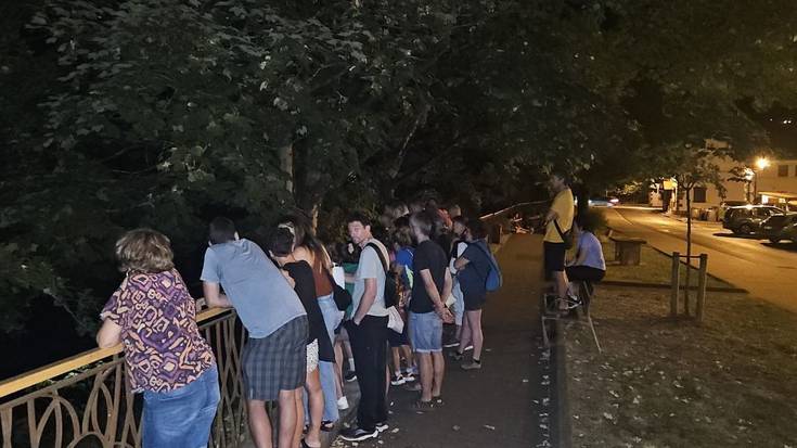 Gauenarak solasgai izan dituzte berriki egindako ibilaldi gidatuan Elizondon