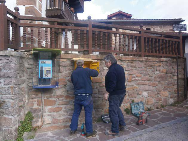 Postontzi berria Bordakoetxeko paretan 