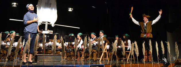 Lesakako Musika Bandak kontzertu didaktikoa eskaini zuen ortziralean Berako Kultur Etxean
