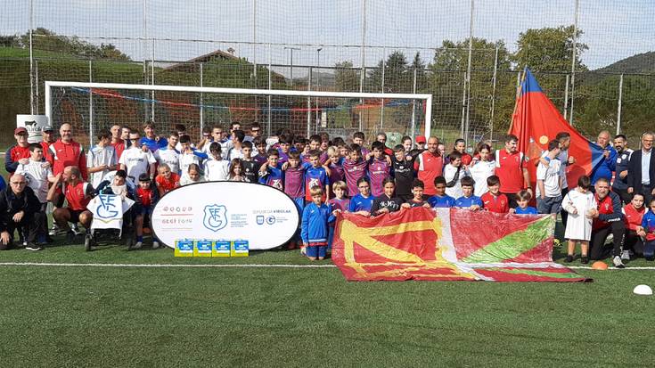 [ARGAZKIAK] Futbol inklusibo topaketa egin dute Beran