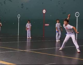 Arkupe elkartearen III. eskuz binakako pilota txapelketa igandean abiatuko da