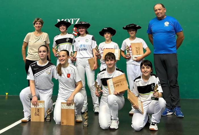 Dunixe Alberro txapeldun Antzuolako San Isidro txapelketan