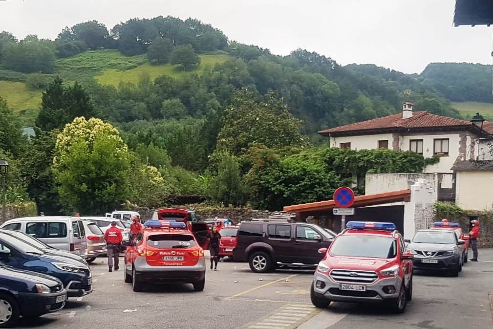 Bizilagunek deituta, Foruzainek parte-hartu behar izan dute Lesakan