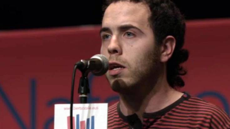 Iker Gorosterrazu bertsolaria Katakraken ariko da martxoaren 4an