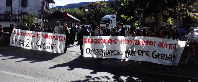 Irakaskuntza publikoan deitutako grebak segida handia izan du eskualdean
