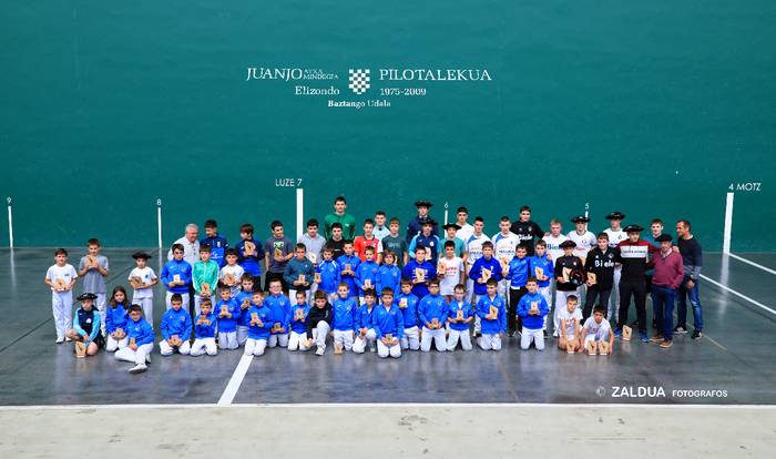 Baztango Udaberriko 35. Pilota Txapelketako finalak jokatu dituzte igandean Elizondon eta Iruritan
