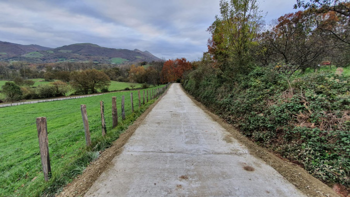 Baztango Geroa Bai kontent dago Arizkungo Pertalatsen egin den bide-konponketarekin