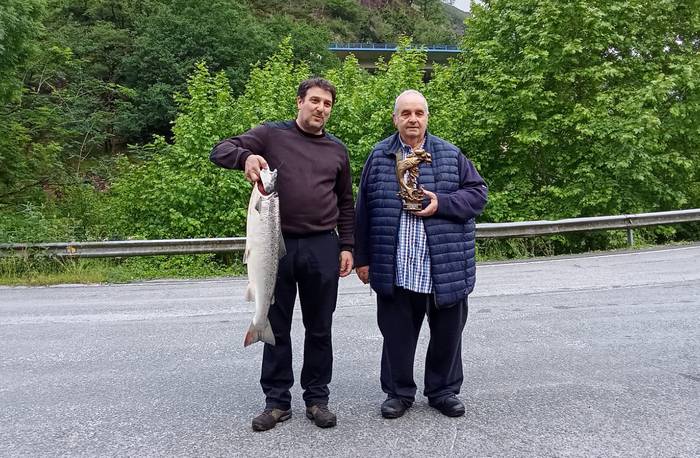 Laugarren urtez ezin izanen da izokinik arrantzatu Bidasoan