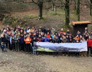 Urumeako makroproiektu eolikoaren kontrako elkarretaratzeak eginen dituzte ostegunean